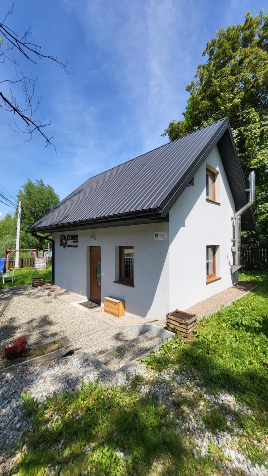 Jarmuta Lodge *